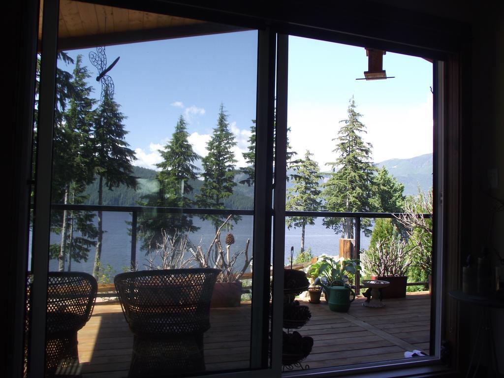 Wild Coast Chalets Port Renfrew Szoba fotó