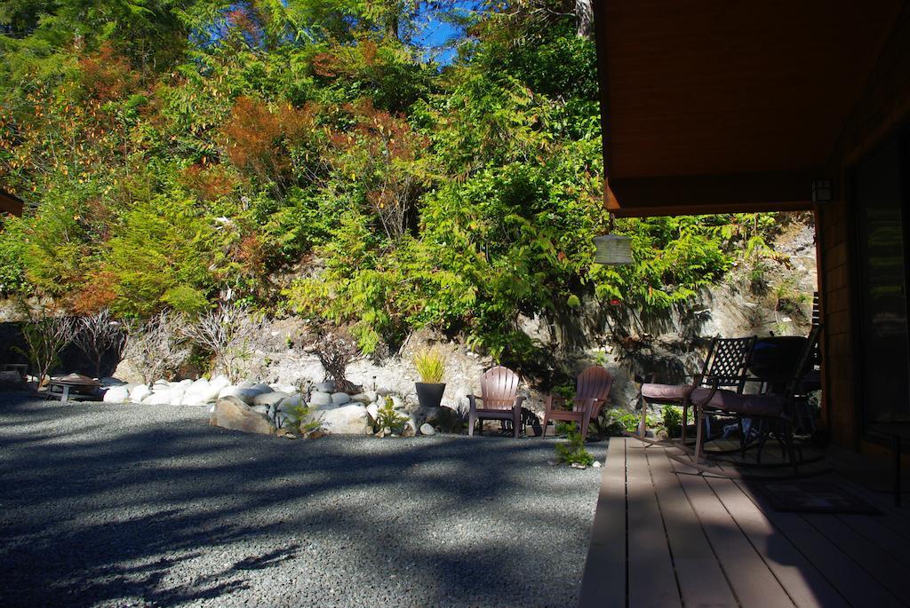 Wild Coast Chalets Port Renfrew Szoba fotó